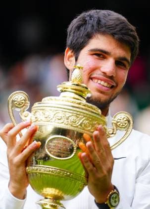 Mandatory Credit: Photo by Javier Garcia Shutterstock (14011311jz) Carlos Alcaraz lifts the The Gentlemen s Singles Trophy after victory Wimbledon Tennis Championships, Day 14, The All England Lawn Tennis and Croquet Club, London, UK - 16 Jul 2023 Wimbledon Tennis Championships, Day 14, The All England Lawn Tennis and Croquet Club, London, UK - 16 Jul 2023  Copyright: xJavierxGarcia Shutterstockx 14011311jz