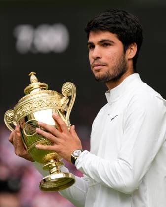 Mandatory Credit: Photo by Dave Shopland Shutterstock (14011307jt) Carlos Alcaraz lifts the The Gentlemen s Singles Trophy after victory Wimbledon Tennis Championships, Day 14, The All England Lawn Tennis and Croquet Club, London, UK - 16 Jul 2023 Wimbledon Tennis Championships, Day 14, The All England Lawn Tennis and Croquet Club, London, UK - 16 Jul 2023  Copyright: xDavexShopland Shutterstockx 14011307jt
