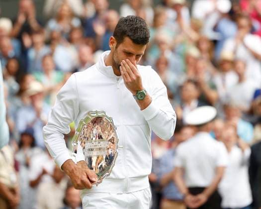 Finalist Novak Djokovic reagiert emotional waehrend seiner Rede, Siegerehrung, Praesentation Copyright: xJuergenxHasenkopfx