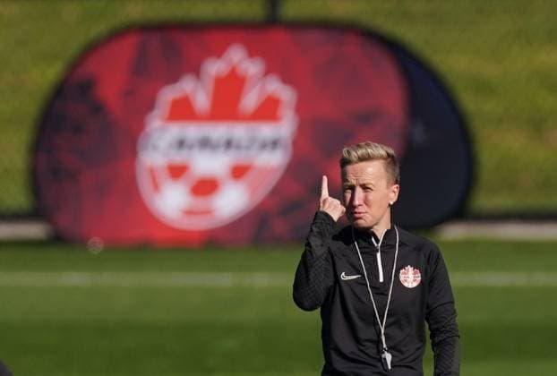 July 17, 2023, Melbourne, Australia: Canada s coach Bev Priestman gestures during a training session ahead of the FIFA Women s World Cup in Melbourne, Australia, Monday, July 17, 2023. Women s World Cup Soccer Canada Training  - ZUMAc35_ 20230717_zaf_c35_055 Copyright: xScottxBarbourx