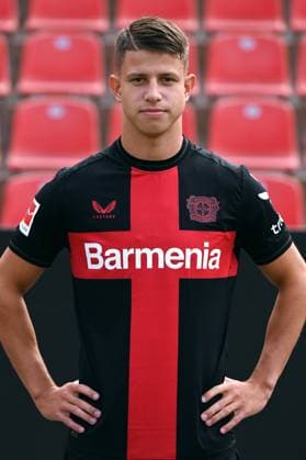 Adam Hlozek; Bayer 04 Leverkusen; 1.BL, Porträttermin 2023 2024,