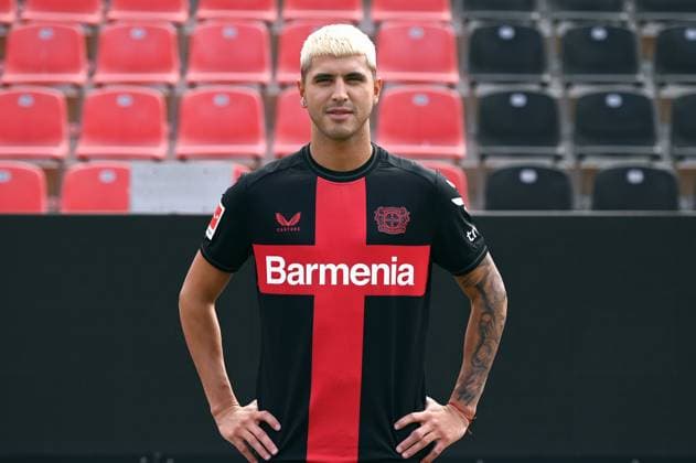 Exequiel Palacios; Bayer 04 Leverkusen; 1.BL, Porträttermin 2023 2024,