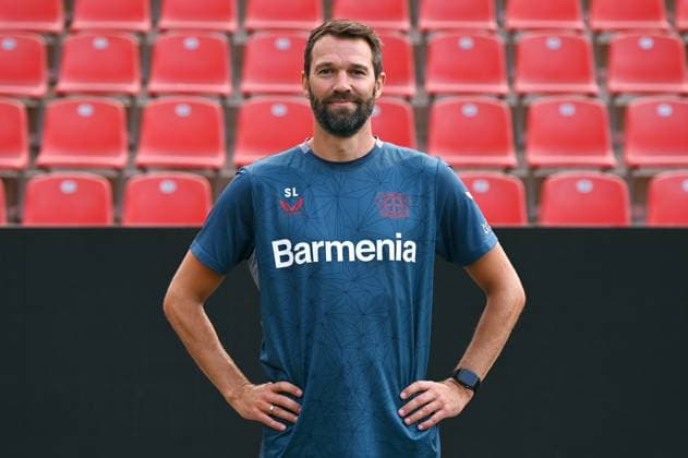 Analyst Lizensspielerabteilung Simon Lackmann; Bayer 04 Leverkusen; 1.BL, Porträttermin 2023 2024,