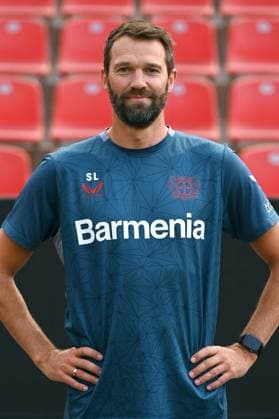 Analyst Lizensspielerabteilung Simon Lackmann; Bayer 04 Leverkusen; 1.BL, Porträttermin 2023 2024,
