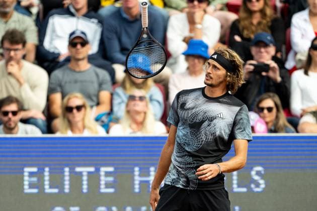 Sport Themen der Woche KW29 Sport Bilder des Tages 230718 Alexander Zverev, Tyskland, deppar under dag 2 av ATP, Tennis Herren Nordea Open den 8 juli 2023 i Bastad. *** 230718 Alexander Zverev, Germany, falls during day 2 of the ATP Nordea Open on July 8, 2023 in Bastad, Sweden  Copyright: MATHILDAxAHLBERG BB230718MA138