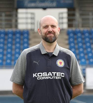 Chiropraktor Dr. Alexander Ruhe (Eintracht Braunschweig) ; Eintracht Braunschweig; 2.BL, Portraettermin 2023 2024