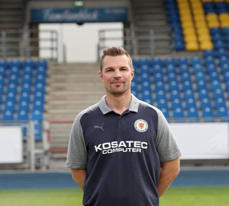 Mannschaftsarzt Dr. Florian Brand (Eintracht Braunschweig) ; Eintracht Braunschweig; 2.BL, Portraettermin 2023 2024