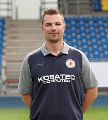 Mannschaftsarzt Dr. Florian Brand (Eintracht Braunschweig) ; Eintracht Braunschweig; 2.BL, Portraettermin 2023 2024