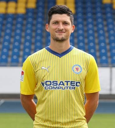 Jannis Nikolaou (Eintracht Braunschweig) ; Eintracht Braunschweig; 2.BL, Portraettermin 2023 2024