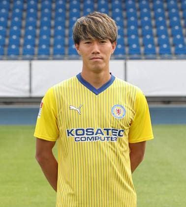 Keita Endo (Eintracht Braunschweig) ; Eintracht Braunschweig; 2.BL, Portraettermin 2023 2024