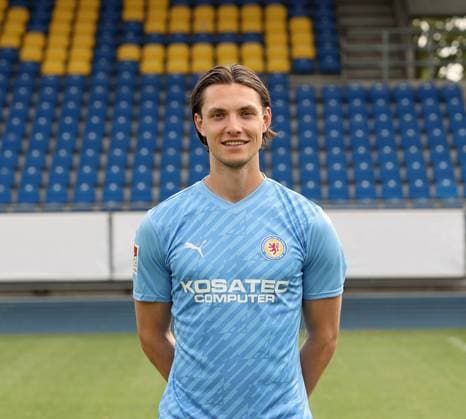 Tino Casali (Eintracht Braunschweig) ; Eintracht Braunschweig; 2.BL, Portraettermin 2023 2024