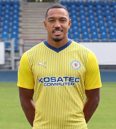Anton Leander Donkor (Eintracht Braunschweig) ; Eintracht Braunschweig; 2.BL, Portraettermin 2023 2024