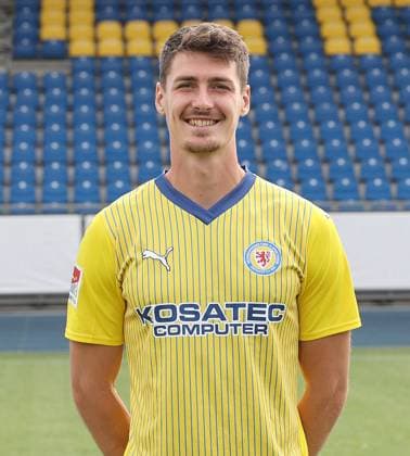 Danilo Wiebe (Eintracht Braunschweig) ; Eintracht Braunschweig; 2.BL, Portraettermin 2023 2024
