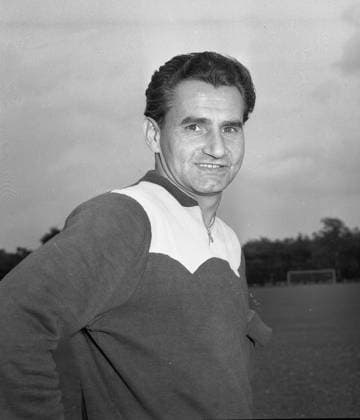 Deutsche Fußballnationalmannschaft: Robert Schlienz Portrait. Aufn.: 03.09.1956. *** German national soccer team Robert Schlienz portrait Aufn 03 09 1956 HM
