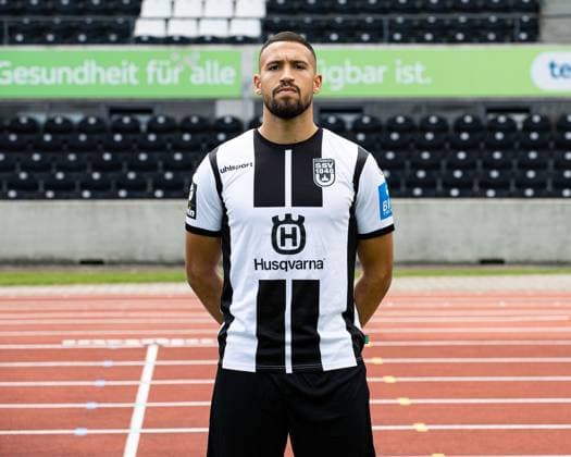 SSV Ulm 1846, 3.Liga, Portraittermin 2023 2024, 17.07.2023 Lamar Yarbrough 25 DFB DFL REGULATIONS PROHIBIT ANY USE OF PHOTOGRAPHS AS IMAGE SEQUENCES AND OR QUASI-VIDEO SSV Ulm 1846, 3.Liga, Portraittermin 2023 2024, 17.07.2023 Ulm Copyright: xEibner-Pressefoto RogerxBuerkex EP_EER