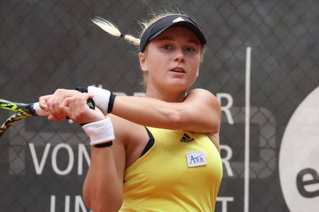Darmstadt 19.Juli 2023 47. Internationales Damen ITF W25 Singles Tennisturnier v.l., Caijsa Wilda HENNEMANN (SWE) spielt eine Rückhand. Copyright: JoaquimxFerreira