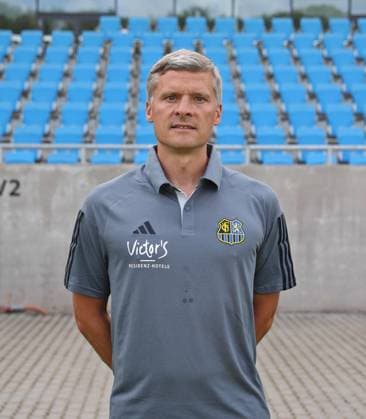 Cheftrainer Rüdiger Ziehl; 1. FC Saarbrücken; 3. Liga, Porträttermin 2023 2024 Saarbrücken Ludwigsparkstadion Saarland Deutschland (DE)