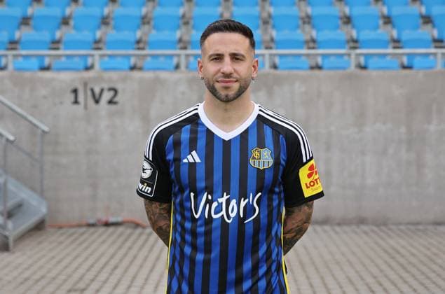 Calogero Rizzuto; 1. FC Saarbrücken; 3. Liga, Porträttermin 2023 2024 Saarbrücken Ludwigsparkstadion Saarland Deutschland (DE)