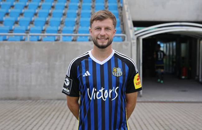 Richard Neudecker; 1. FC Saarbrücken; 3. Liga, Porträttermin 2023 2024 Saarbrücken Ludwigsparkstadion Saarland Deutschland (DE)