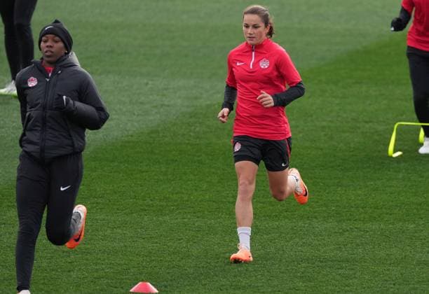 July 20, 2023, Melbourne, Australia: Canada™s Jessie Fleming runs during a training session ahead of the FIFA Women s World Cup in Melbourne, Australia, Thursday, July 20, 2023. Canada News - July 20, 2023  - ZUMAc35_ 20230720_zaf_c35_020 Copyright: xScottxBarbourx