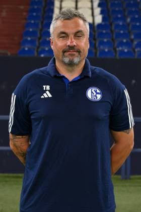 Cheftrainer Thomas Reis; FC Schalke 04; 2.BL, Porträttermin 2023 2024 Gelsenkirchen Nordrhein-Westfalen Deutschland