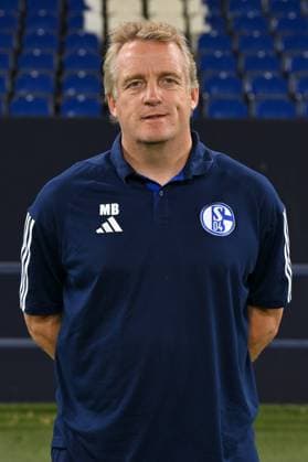 Co Trainer Mike Büskens; FC Schalke 04; 2.BL, Porträttermin 2023 2024 Gelsenkirchen Nordrhein-Westfalen Deutschland