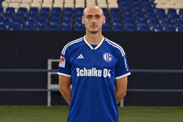 Henning Matriciani; FC Schalke 04; 2.BL, Porträttermin 2023 2024 Gelsenkirchen Nordrhein-Westfalen Deutschland