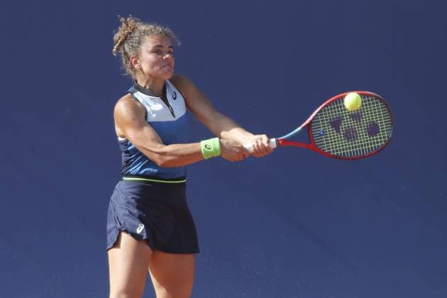 Jasmine Paolini with the backhand at the Palermo Open Ladies WTA, Tennis Damen 250 during WTA 250 Palermo Ladies Open, Tennis Internationals in Palermo, Italy, July 20 2023  Copyright: xMassimilianoxCarnabuci IPAxSportx xx 0 IPA_IPA39320025