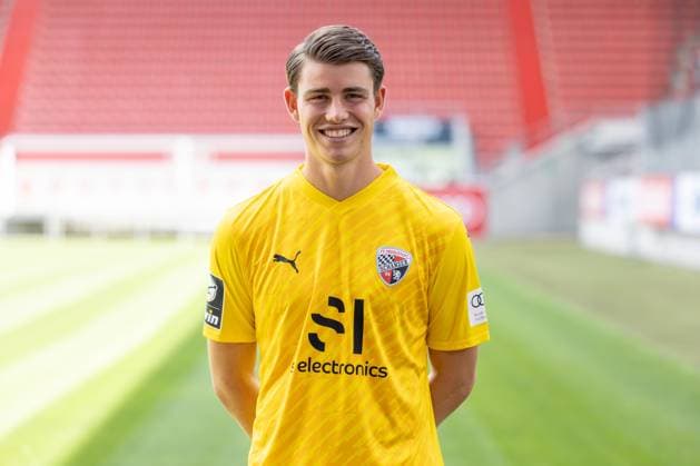 Torwart Markus Ponath (40, FCI); FC Ingolstadt 04; 3.Liga, Porträttermin 2023 2024 3. Liga - FC Ingolstadt 04 Saison 2023 2024 Portrait