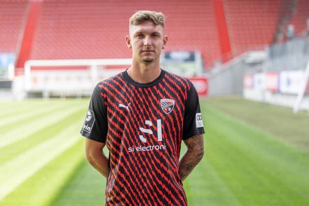 Julian Kügel (31, FCI); FC Ingolstadt 04; 3.Liga, Porträttermin 2023 2024 3. Liga - FC Ingolstadt 04 Saison 2023 2024 Portrait