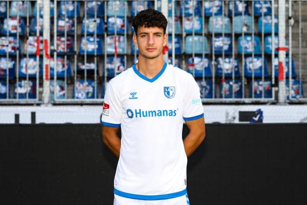 Daniel Elfadli (1. FC Magdeburg,6) - 2. Fussball Bundesliga Portraittermin 2023 2024 offizieller Fototermin 1. FC Magdeburg in der MDCC Arena in Magdeburg - Porträt, Portrait,Einzelbild,Deutschland, Fussball, Maenner,GER,20.07.2023