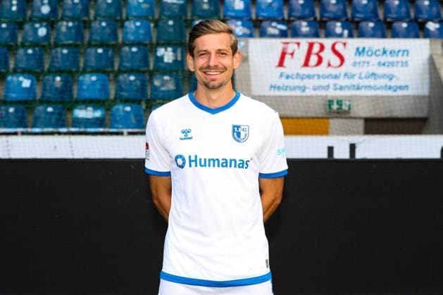 Alexander Nollenberger (1. FC Magdeburg,17) - 2. Fussball Bundesliga Portraittermin 2023 2024 offizieller Fototermin 1. FC Magdeburg in der MDCC Arena in Magdeburg - Porträt, Portrait,Einzelbild,Deutschland, Fussball, Maenner,GER,20.07.2023