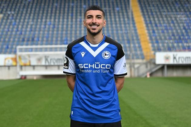 Bielefeld, Schueco Arena, 20.07.23, GER, Herren, DSC Arminia Bielefeld, 3. LIga, Porträttermin 2023-2024 Bild: Nassim Boujellab; DSC Arminia Bielefeld; 3. Liga, Porträttermin 2023 2024 Only for editorial use! NRW Deutschland