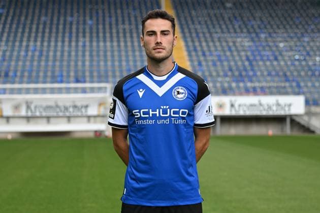 Bielefeld, Schueco Arena, 20.07.23, GER, Herren, DSC Arminia Bielefeld, 3. LIga, Porträttermin 2023-2024 Bild: Christopher Lannert; DSC Arminia Bielefeld; 3. Liga, Porträttermin 2023 2024 Only for editorial use! NRW Deutschland