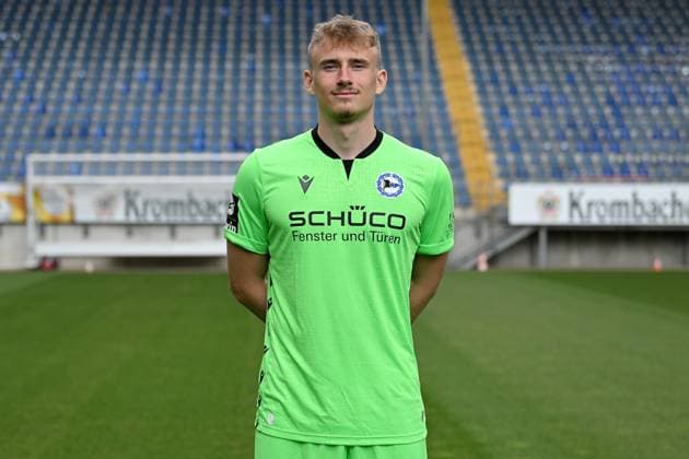 Bielefeld, Schueco Arena, 20.07.23, GER, Herren, DSC Arminia Bielefeld, 3. LIga, Porträttermin 2023-2024 Bild: Torwart Jonas Kersken; DSC Arminia Bielefeld; 3. Liga, Porträttermin 2023 2024 Only for editorial use! NRW Deutschland