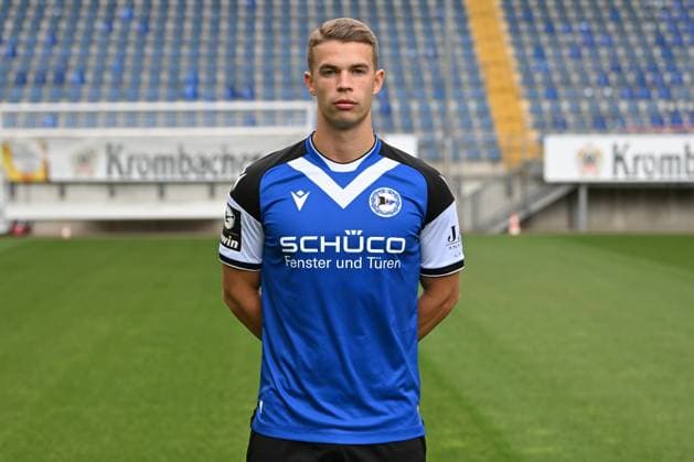 Bielefeld, Schueco Arena, 20.07.23, GER, Herren, DSC Arminia Bielefeld, 3. LIga, Porträttermin 2023-2024 Bild: Tom Geerkens; DSC Arminia Bielefeld; 3. Liga, Porträttermin 2023 2024 Only for editorial use! NRW Deutschland