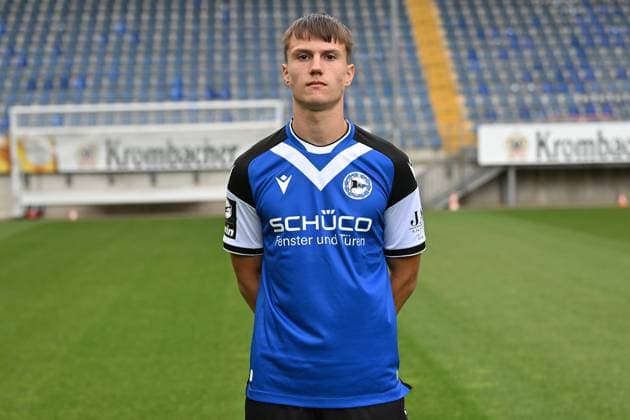 Bielefeld, Schueco Arena, 20.07.23, GER, Herren, DSC Arminia Bielefeld, 3. LIga, Porträttermin 2023-2024 Bild: Lucas Kiewitt; DSC Arminia Bielefeld; 3. Liga, Porträttermin 2023 2024 Only for editorial use! NRW Deutschland