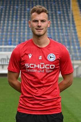 Bielefeld, Schueco Arena, 20.07.23, GER, Herren, DSC Arminia Bielefeld, 3. LIga, Porträttermin 2023-2024 Bild: Janik Steringer (Co-Trainer Video-Analyst); DSC Arminia Bielefeld; 3. Liga, Porträttermin 2023 2024 Only for editorial use! NRW Deutschland