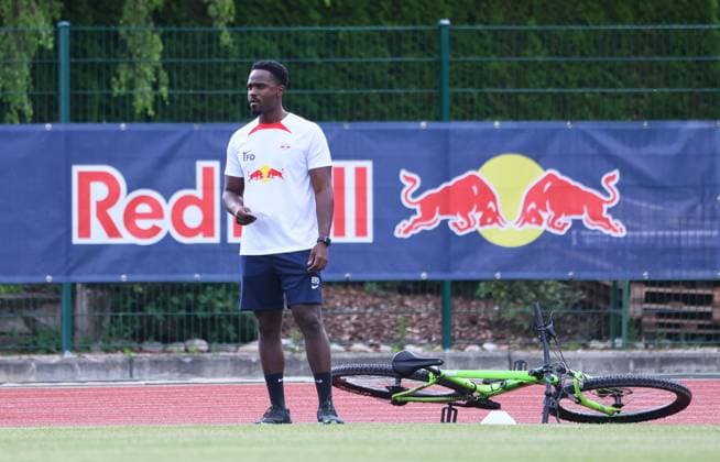 RB Leipzig - Italien Trainingslager Bruneck, 20.07.2023, Sportpark Reiperting Reischach, Fussball, RB Leipzig (GER Bundesliga) - Trainingslager in Südtirol Italien , Im Bild: Physiotherapeut Elliot Ferguson-Dillon (RB Leipzig) ,
