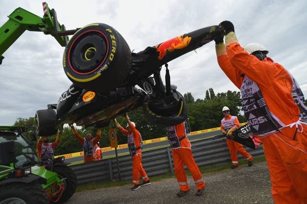 July 21, 2023, Budapest, Budapest, Hungary: SERGIO PEREZ crashes on the first practice session of the Hungarian F1 Grand Prix Budapest Hungary - ZUMAs291 20230721_zip_s291_003 Copyright: xBalintxSzentgallayx