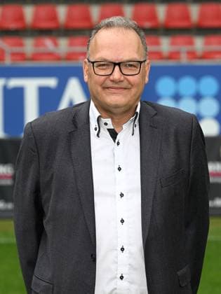 21.07.2023, xjhx, Fussball 2.Bundesliga, SV Wehen Wiesbaden Fototermin Saison 2023 24 emspor, Sprecher der Geschäftsführung Nico Schäfer; SV Wehen Wiesbaden; 2.BL, Porträttermin 2023 2024 (DFL DFB REGULATIONS PROHIBIT ANY USE OF PHOTOGRAPHS as IMAGE SEQUENCES and or QUASI-VIDEO) Wiesbaden