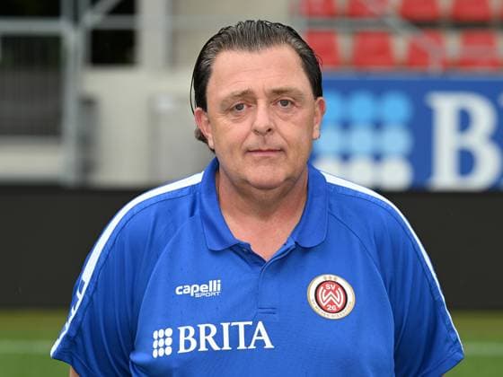 21.07.2023, xjhx, Fussball 2.Bundesliga, SV Wehen Wiesbaden Fototermin Saison 2023 24 emspor, Torsten Conradi (Betreuer); SV Wehen Wiesbaden; 2.BL, Porträttermin 2023 2024 (DFL DFB REGULATIONS PROHIBIT ANY USE OF PHOTOGRAPHS as IMAGE SEQUENCES and or QUASI-VIDEO) Wiesbaden