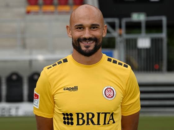 21.07.2023, xjhx, Fussball 2.Bundesliga, SV Wehen Wiesbaden Fototermin Saison 2023 24 emspor, Mohamed Amsif (13); SV Wehen Wiesbaden; 2.BL, Porträttermin 2023 2024 (DFL DFB REGULATIONS PROHIBIT ANY USE OF PHOTOGRAPHS as IMAGE SEQUENCES and or QUASI-VIDEO) Wiesbaden