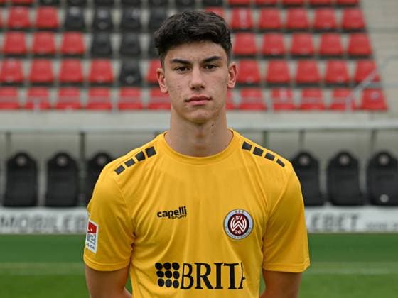 21.07.2023, xjhx, Fussball 2.Bundesliga, SV Wehen Wiesbaden Fototermin Saison 2023 24 emspor, Noah Brdar (31); SV Wehen Wiesbaden; 2.BL, Porträttermin 2023 2024 (DFL DFB REGULATIONS PROHIBIT ANY USE OF PHOTOGRAPHS as IMAGE SEQUENCES and or QUASI-VIDEO) Wiesbaden