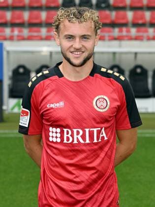 21.07.2023, xjhx, Fussball 2.Bundesliga, SV Wehen Wiesbaden Fototermin Saison 2023 24 emspor, Benedict Hollerbach (21); SV Wehen Wiesbaden; 2.BL, Porträttermin 2023 2024 (DFL DFB REGULATIONS PROHIBIT ANY USE OF PHOTOGRAPHS as IMAGE SEQUENCES and or QUASI-VIDEO) Wiesbaden