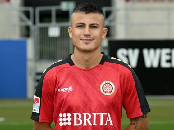 21.07.2023, xjhx, Fussball 2.Bundesliga, SV Wehen Wiesbaden Fototermin Saison 2023 24 emspor, Antonio Jonjic (10); SV Wehen Wiesbaden; 2.BL, Porträttermin 2023 2024 (DFL DFB REGULATIONS PROHIBIT ANY USE OF PHOTOGRAPHS as IMAGE SEQUENCES and or QUASI-VIDEO) Wiesbaden