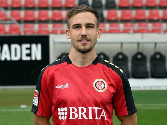 21.07.2023, xjhx, Fussball 2.Bundesliga, SV Wehen Wiesbaden Fototermin Saison 2023 24 emspor, Amar Catic (34); SV Wehen Wiesbaden; 2.BL, Porträttermin 2023 2024 (DFL DFB REGULATIONS PROHIBIT ANY USE OF PHOTOGRAPHS as IMAGE SEQUENCES and or QUASI-VIDEO) Wiesbaden