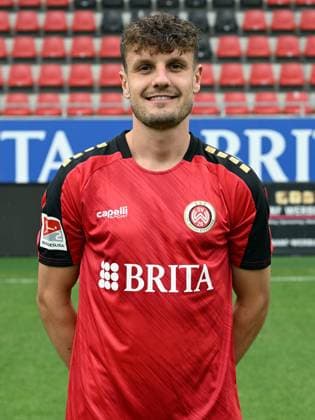 21.07.2023, xjhx, Fussball 2.Bundesliga, SV Wehen Wiesbaden Fototermin Saison 2023 24 emspor, Gino Fechner (6); SV Wehen Wiesbaden; 2.BL, Porträttermin 2023 2024 (DFL DFB REGULATIONS PROHIBIT ANY USE OF PHOTOGRAPHS as IMAGE SEQUENCES and or QUASI-VIDEO) Wiesbaden