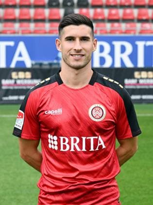 21.07.2023, xjhx, Fussball 2.Bundesliga, SV Wehen Wiesbaden Fototermin Saison 2023 24 emspor, Robin Heußer (7); SV Wehen Wiesbaden; 2.BL, Porträttermin 2023 2024 (DFL DFB REGULATIONS PROHIBIT ANY USE OF PHOTOGRAPHS as IMAGE SEQUENCES and or QUASI-VIDEO) Wiesbaden