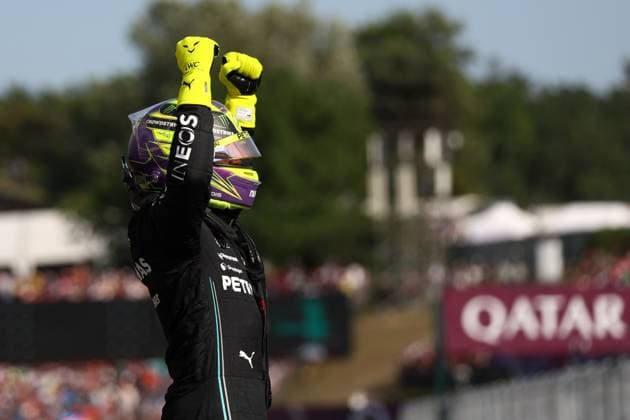 F1 Gran Prix of Hungary Lewis Hamilton of Mercedes AMG Petronas F1 Team celebrates at the end of qualifying for the F1 Grand Prix of Hungary at Hungaroring on July 22, 2022 in Mogyorod, Hungary. Mogyorod Hungaroring Hungary Copyright: xMarcoxCanonierox
